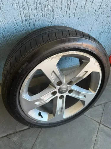 Jogo de Rodas Originais Audi A3 Sedan Prestige Plus Tech 2020 Aro 17 OEM + Pneus 225/45.