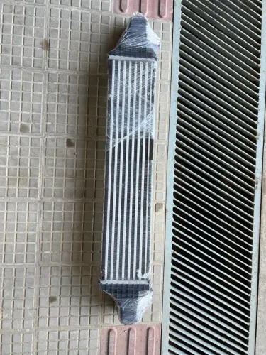 Vendo Radiador Intercooler A200 A45 B200 Cla200 Gla200