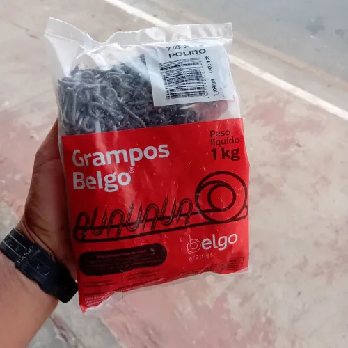 Grampos para cerca