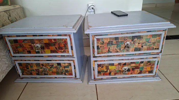 Armários de cabeceira vintage (vendidos juntos)
