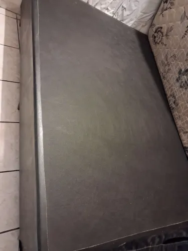 Base cama motivo mudança