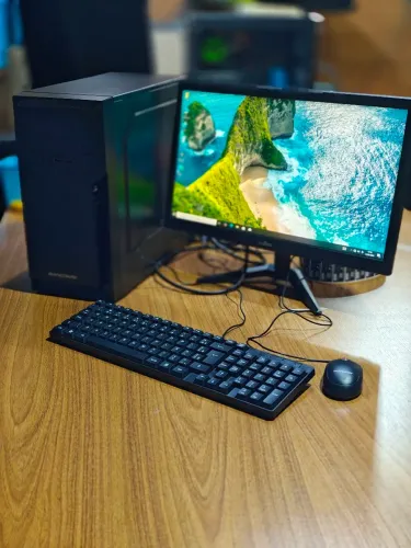 CPU COMPLETA I3