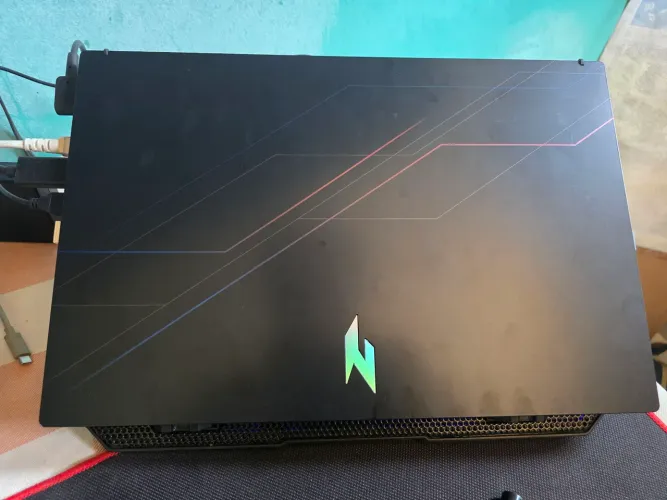 Acer Nitro V15 - RTX 4060 - i5 13420H - 16gb RAM DDR5