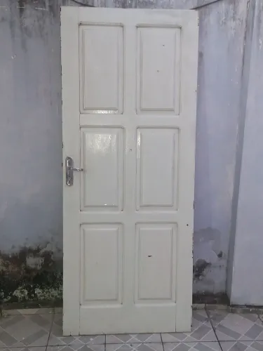 PORTA DE MASSARANDUBA 80 CM DE LARGURA X 2 M DE ALTURA