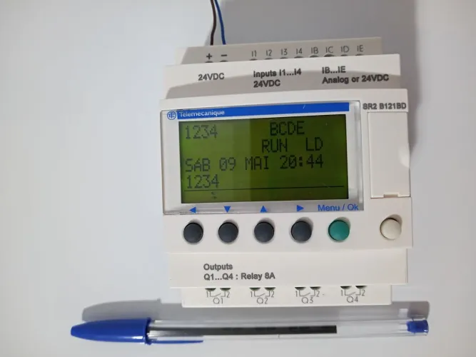 Relé Inteligente Zelio Schneider SR2B131BD
