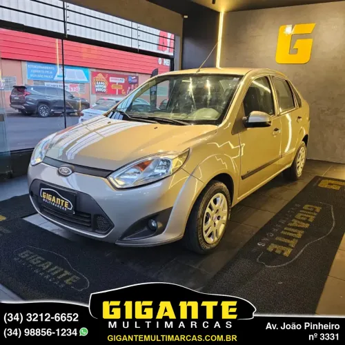 Ford Fiesta SE 1.6 8V Flex 5P 2014