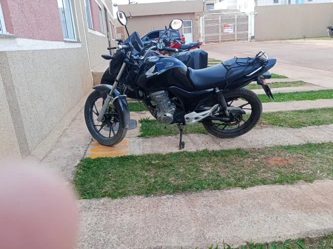 Moto toda em Dias em perfito estado de conservação