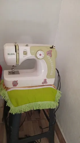 Máquina de costura