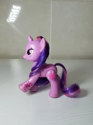 MY LITTLE PONY: TWILIGHT ARTICULADA ÓTIMO ESTADO