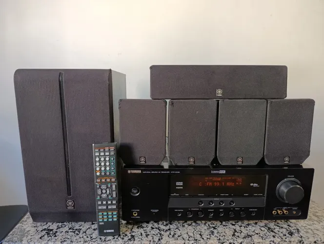 Home theater Yamaha Receiver + caixas + subwoofer LEIA A DESCRIÇÃO