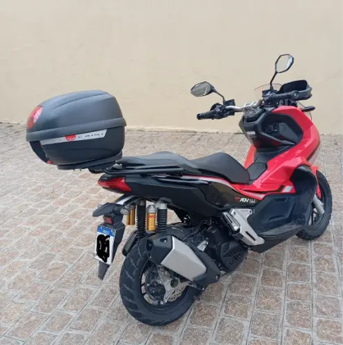 MOTO HONDA ADV150 - 2022 - VERMELHA - AUTOMATICA