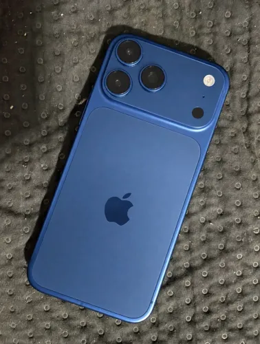 iPhone 17 pro max para retirada de peças