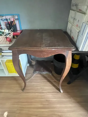 Mesa de madeira antiguidade