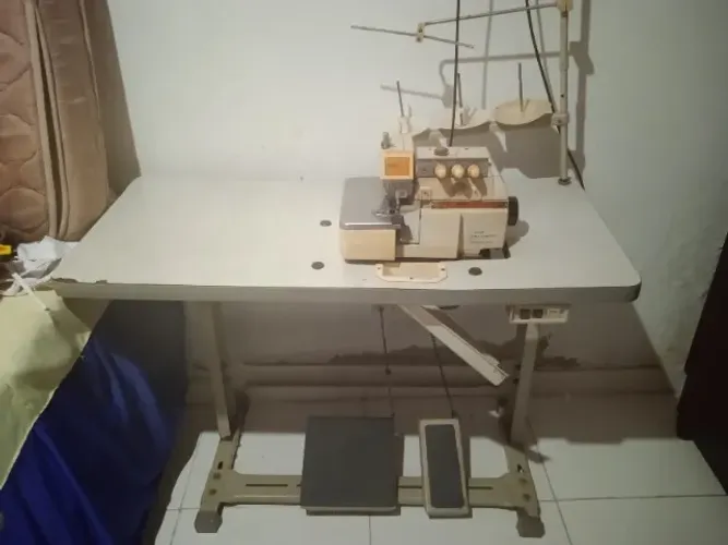 Máquina de Costura