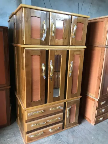 Guarda roupa de solteiro com maleiro frete grátis.