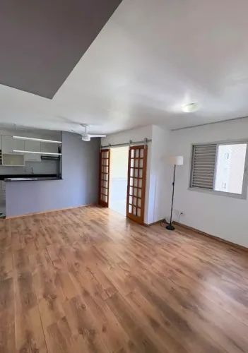 Apartamento para aluguel possui 50 metros quadrados com 1 quarto