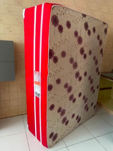 Cama box acoplado