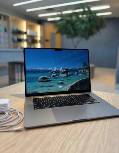 MacBook Air M2 256Gb/8Gb 15.3 Cinza 97%
