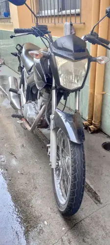 Moto selada e quitada super conservada fan 150 2015