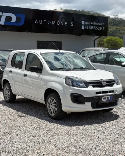 Fiat Uno Attractive 1.0 EVO Fire Flex 8V 5P 2021