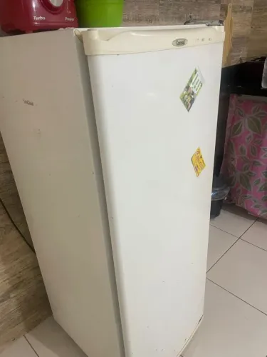 Freezer vertical Consul 