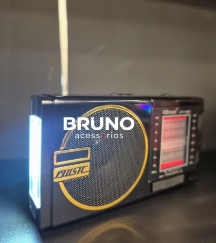 Rádio portátil solar com lanterna e Bluetooth 
