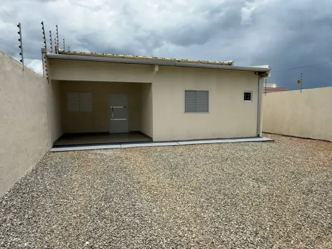 CASA À VENDA EM CHAPADA DOS GUIMARÃES | 3 SUÍTES | ÁREA GOURMET