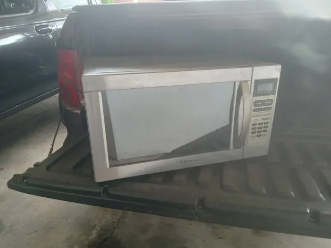 Micro-ondas Eletrolux 45l inox