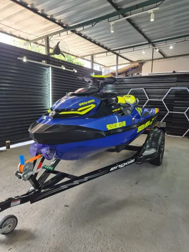 SEA DOO WAKE PRO 2021