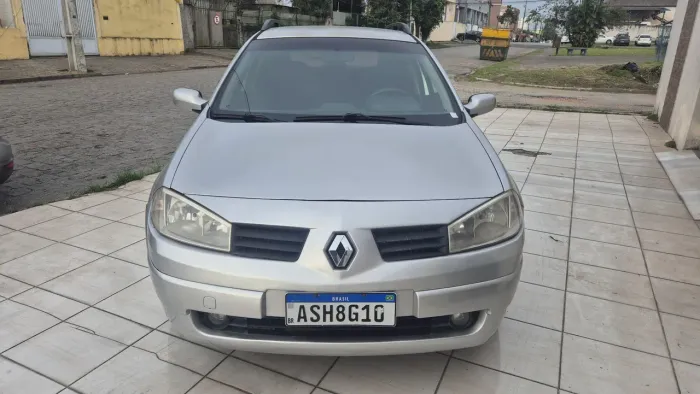 Renault Megane Grand Tour Dynam. Hi-flex 1.6 16V 2011
