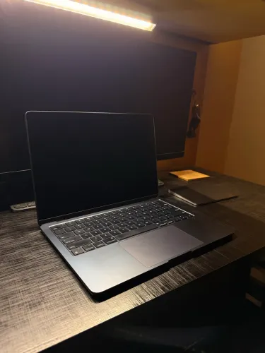 MacBook Air M2 13,6? 8GB 256GB Midnight - Caixa, Carregador e Nota 