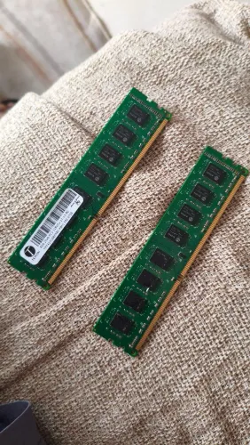 2 pentes de memória ram 8gb