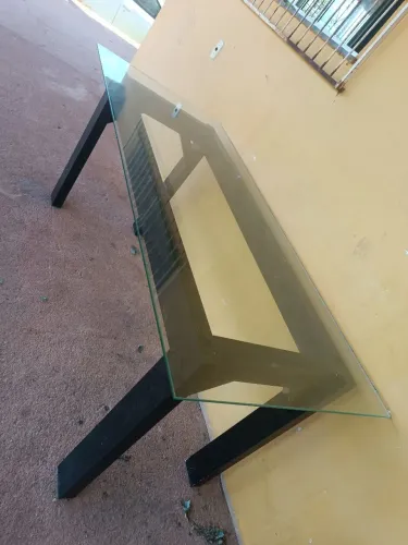 Mesa de vidro de tamanho pra 6 cadeiras