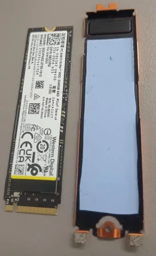 M2 DE 2048 GB MAIS DISSIPADOR DE CALOR