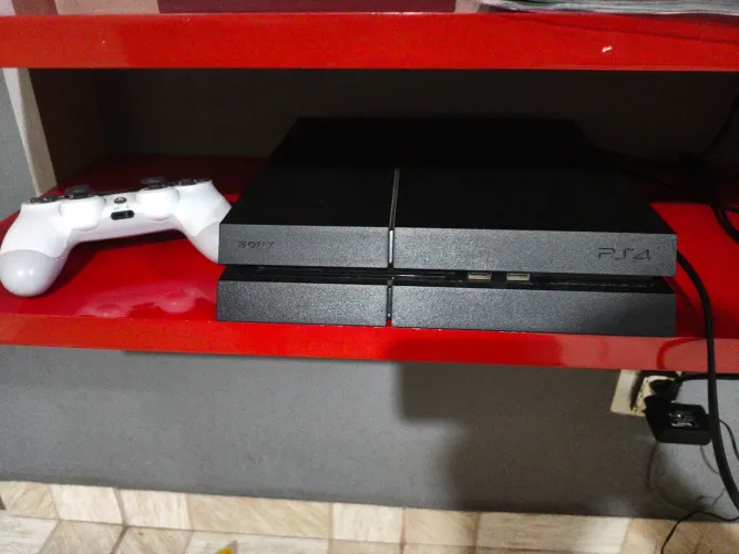 Vendo ps4 usado em ótimo estado