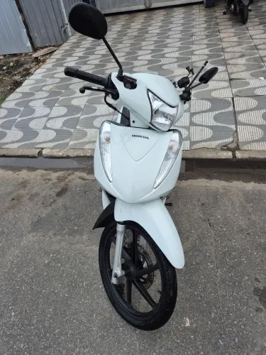 MOTO 2 DONO COM CHAVE RESERVA TODA REVISADA