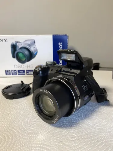 Sony Cyber-shot DSC-H5