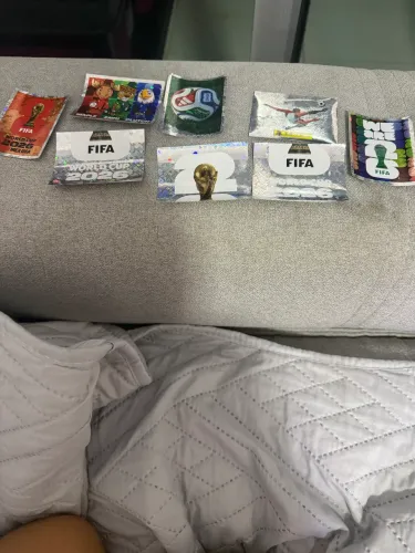 Várias Figurinhas da Copa do Mundo 2026