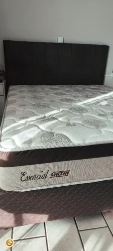 CAMA QUEEN SIZE SEMINOVA 