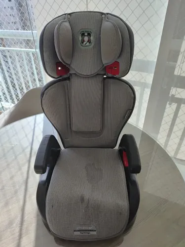 Cadeira de Auto e Assento de Elevação Burigotto Protege 15 a 36 kg