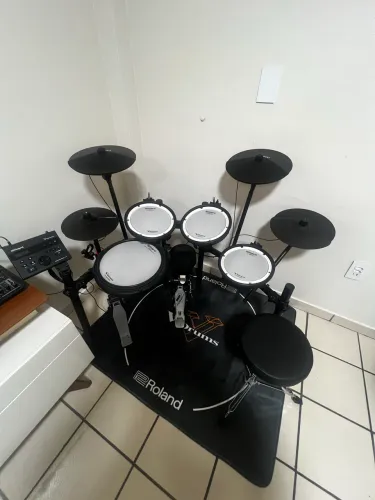 Bateria Eletrônica Roland Td07- kit extendido