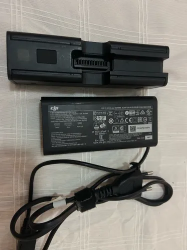 Hub Carregador Original DJI Mavic 2 + Fonte 60W F2C60 - carrega 4 Baterias