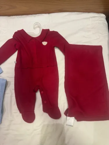 Saída maternidade menino: manta + macacão tricot,