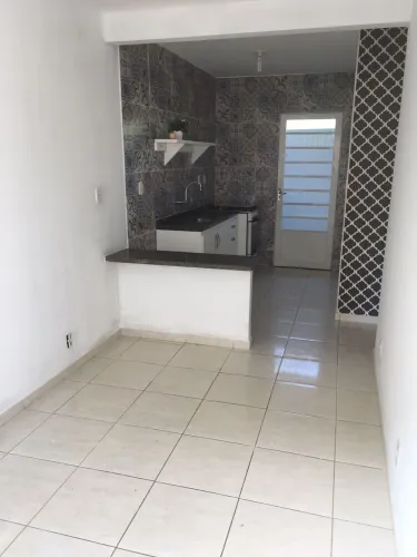 Vendo ou troco casa em Papucaia 