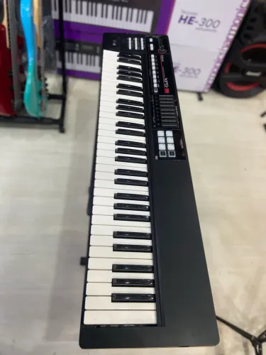 TECLADO ROLANDO XPS 10