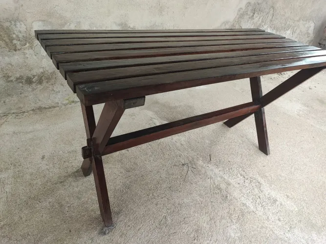 Mesa de Madeira Maciça Artesanal