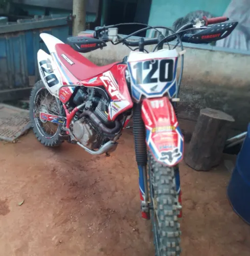 Vendo crf 230