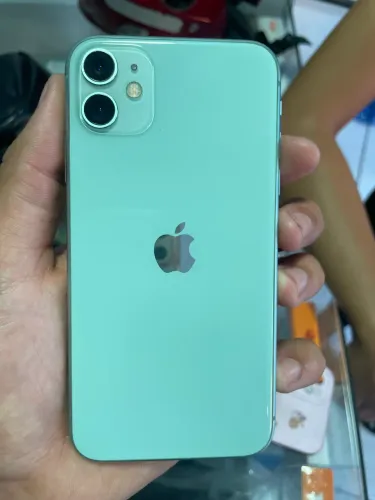 iPhone 11