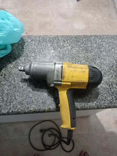 Chave de impacto Dewalt 1/2" 220V