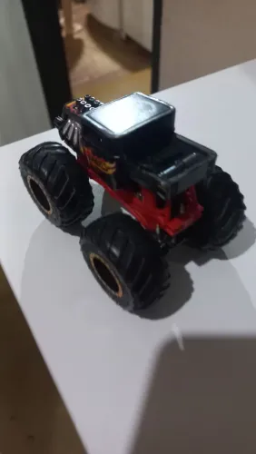 Carrinho monstro truck hotwheels